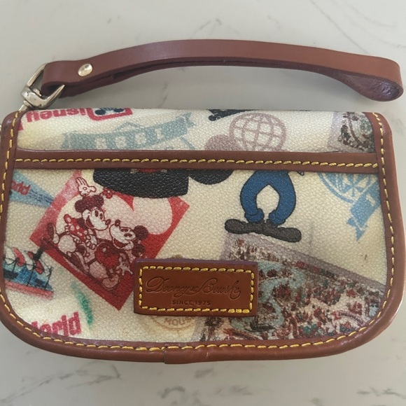 Dooney & Bourke Disney World Retro Wristlet – 40th Anniversary Theme Park Icons - Picture 7 of 15